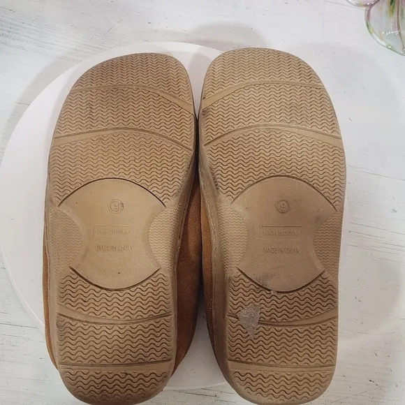 High Sierra Andy Suede Slippers Lined Size 9M