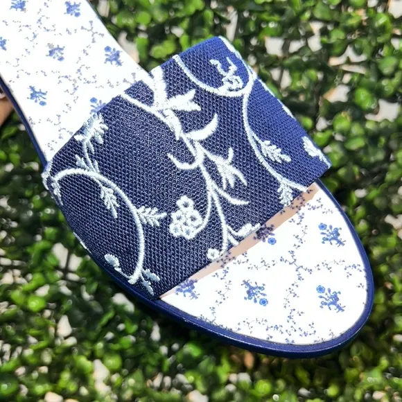 Hill House Home The City Summer Slide Blue Botanical 8