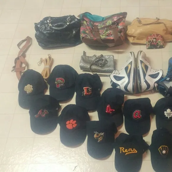 HUGE 133 LOT WOMEN AND MEN CLOTHES nike adidas nba
