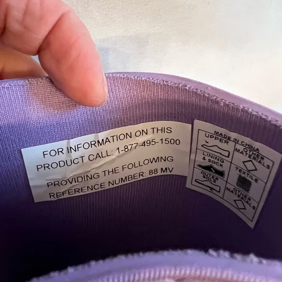 Hunter NWOB First Toddler Purple Classic Rain Boot. Size 9 Girls. DS-24