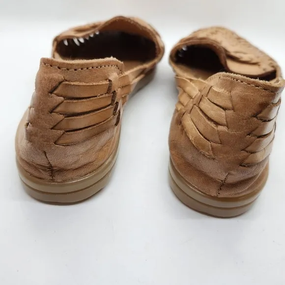Hurachies Leather Flats Rubber Soles Sz 7