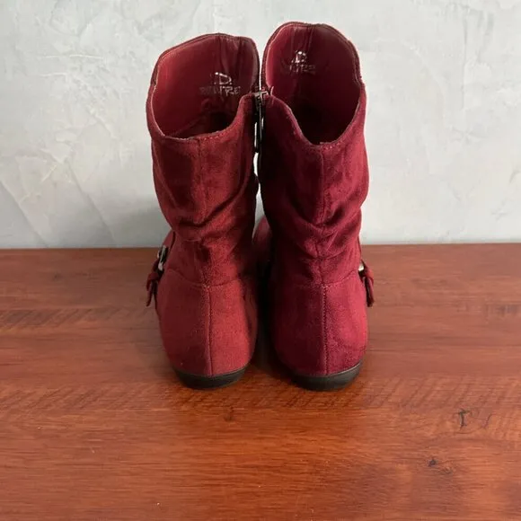 I.D‎ Required Faux Suade Burgandy Boots Sz 10W