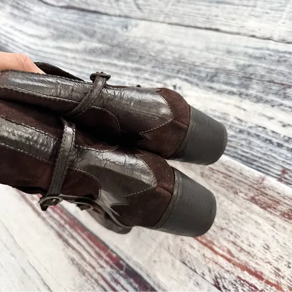 I.N.K. Shoes Vintage Brown Leather and Suede Western Style Booties​