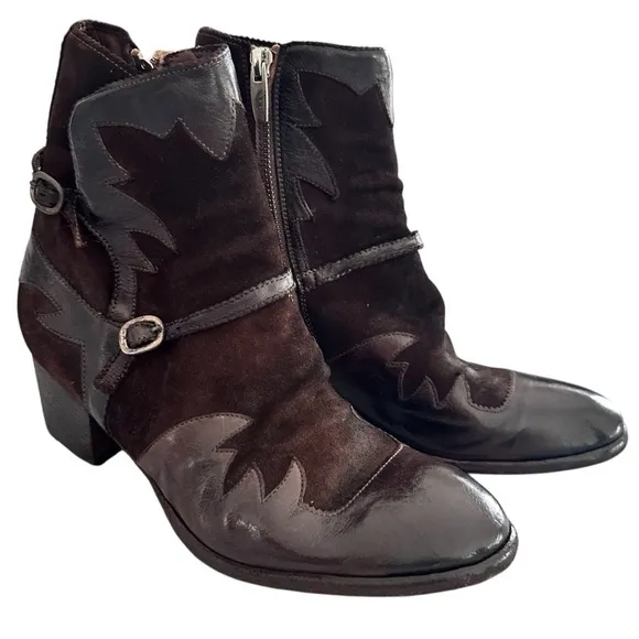 I.N.K. Shoes Vintage Brown Leather and Suede Western Style Booties​