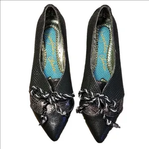 Irregular Choice Black Textured Pointed Toe Tie Front Shoes Size 42 EUC No Box