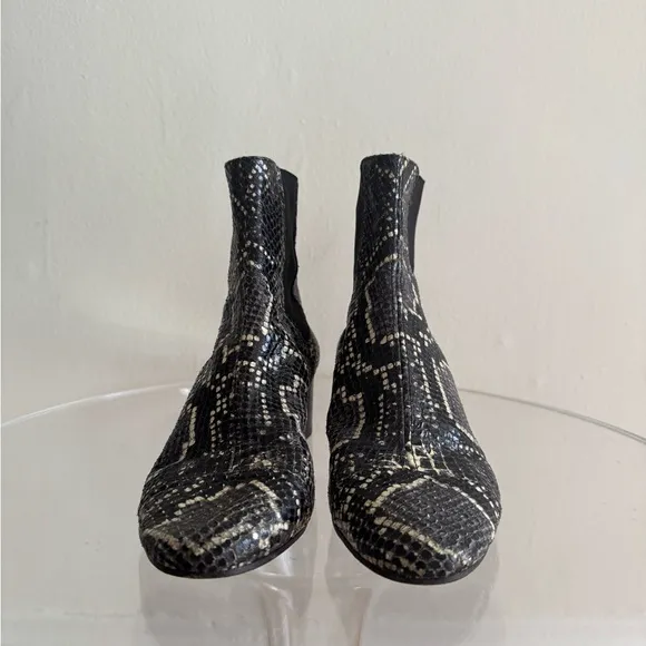 Isabel Marant Snakeskin heeled boots grey 39