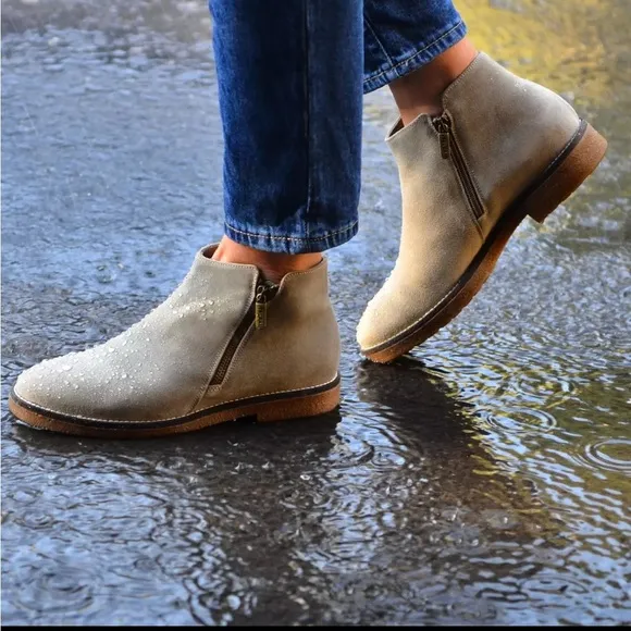 Italeau Foliana Waterproof Women’sOlive Suede Ankle Boots Booties Siz38.5 US 7.5