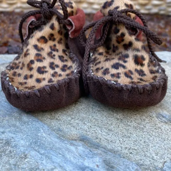 Itasca Leathergoods Baby/Infant Wapsi 'Meow' Leopard Moccasin/Shoes. Large. NWOT