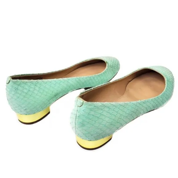 J. CREW Collection Janey snakeskin mint green flats.* Size 7 1/2 *