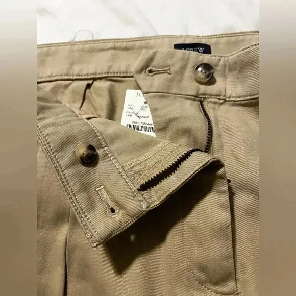 J Crew Shorts Pleated Khaki Chino 4” Inseam NWT Womens Size 16 Cotton