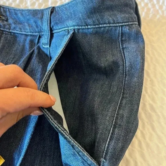J Crew Trouser Jeans Pleated Strait Leg Blue Denim NWT Women’s Size 32