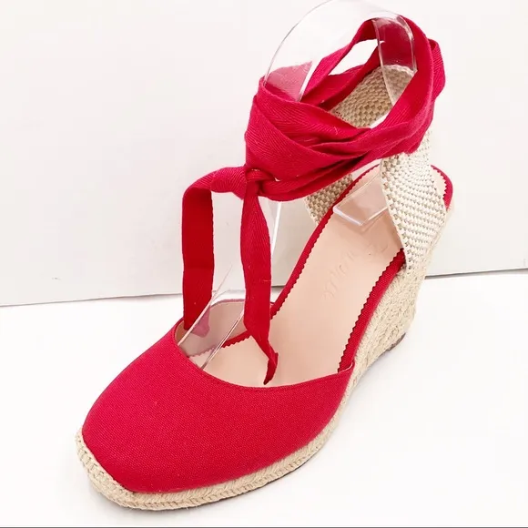 🆕{J. Crew} Vintage Red Round-Toe Canvas Espadrille Wedges