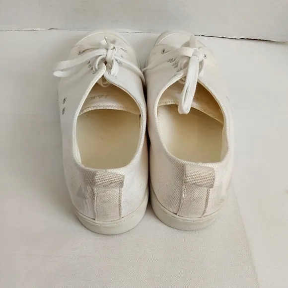 JAK Glove White. Shoes