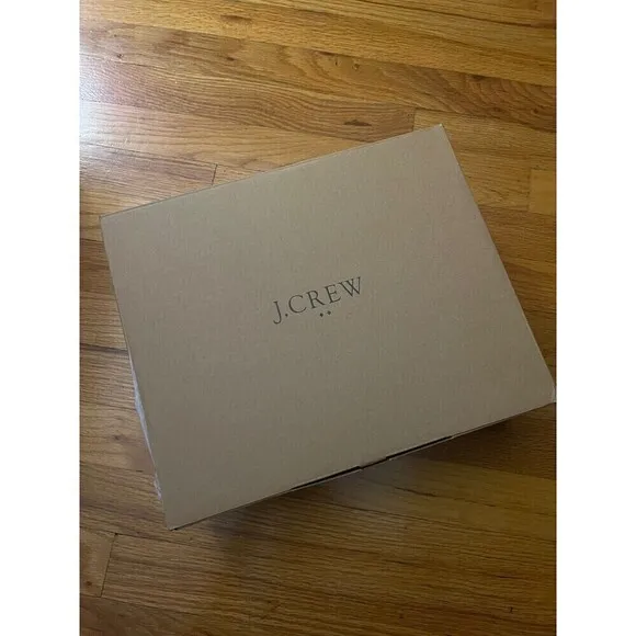 J.CREW Sueded Flat Ankle Boots Size 9 Grey NIB Fall Modern Preppy Casual