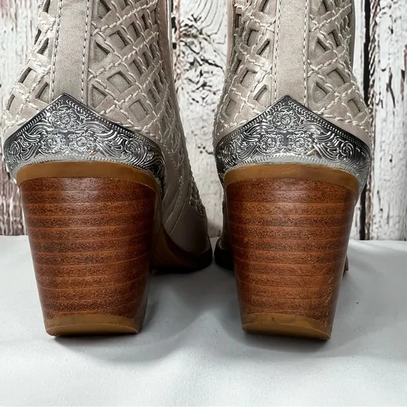Jeffery Campbell Anthropologie Cromwell Leather Cutout Booties Ankle Boots SZ 8