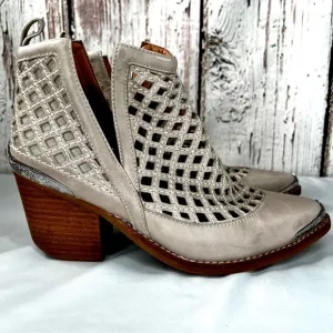 Jeffery Campbell Anthropologie Cromwell Leather Cutout Booties Ankle Boots SZ 8