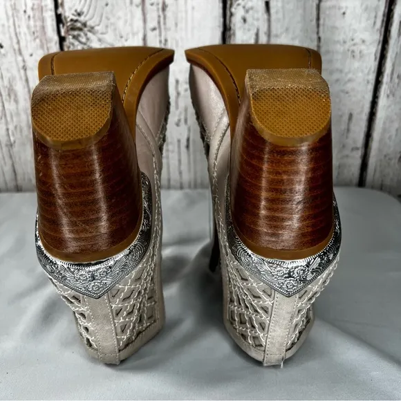 Jeffery Campbell Anthropologie Cromwell Leather Cutout Booties Ankle Boots SZ 8