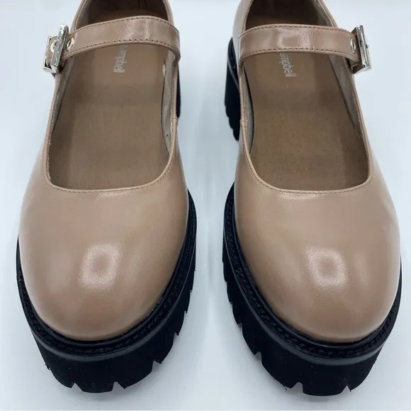 Jeffrey Campbell Beige Box Mary Jane Platform Pump Size 9