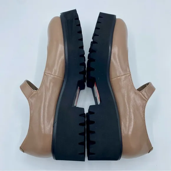 Jeffrey Campbell Beige Box Mary Jane Platform Pump Size 9