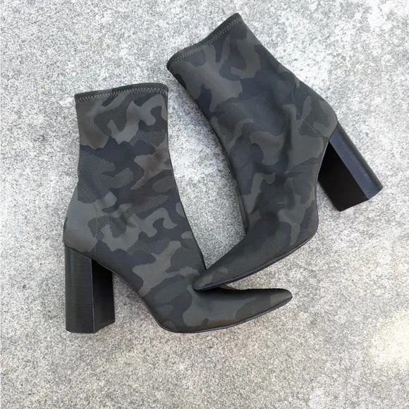 Jeffrey Campbell Camouflage Black Green Siren Boots/Booties 9 Pointed Toe Camo
