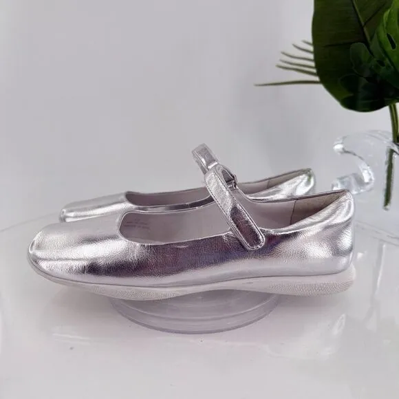 Jeffrey Campbell Coppelia Mary Jane Flats Womens 7.5 Silver Metallic Leather