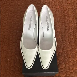 Jil Sander White Heels Elegant Pointed-Toe Design