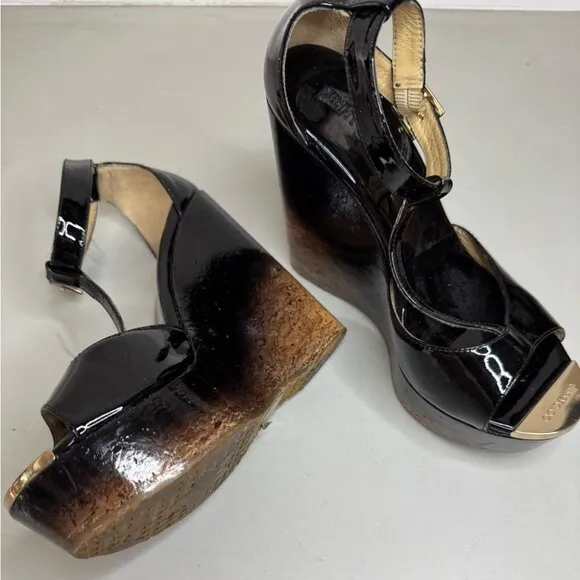 Jimmy Choo Black &amp; Gold Patent Leather Pela Cork Wedges – Size 37