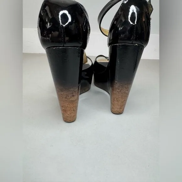 Jimmy Choo Black &amp; Gold Patent Leather Pela Cork Wedges – Size 37