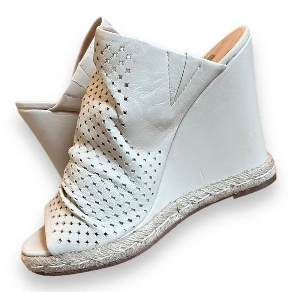 Joe’s Jeans Bone/Taupe Karlton Espadrille Leather peep toe wedges