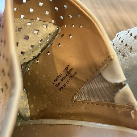 Joe’s Jeans Bone/Taupe Karlton Espadrille Leather peep toe wedges