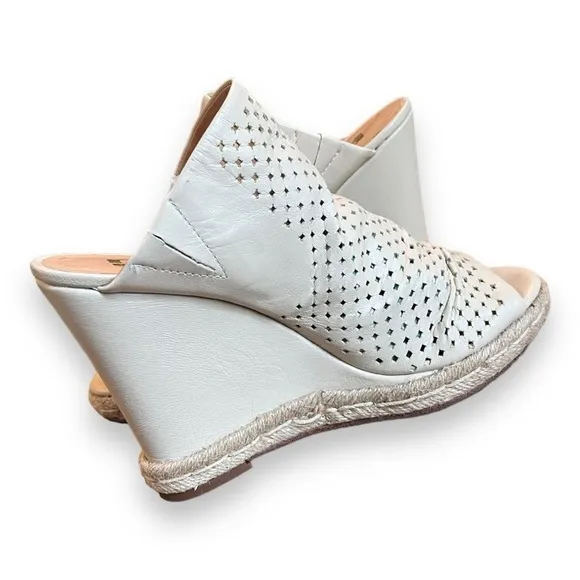 Joe’s Jeans Bone/Taupe Karlton Espadrille Leather peep toe wedges