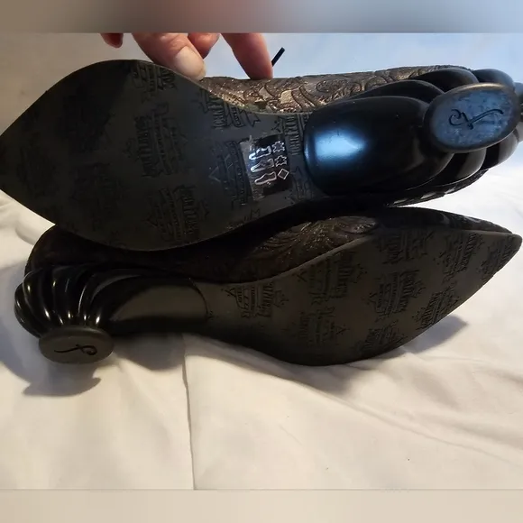 John Fluevog Lenearis Firefly Size 7