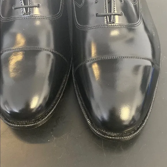 Johnson &amp; Murphy size 11 brand new