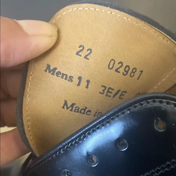 Johnson &amp; Murphy size 11 brand new
