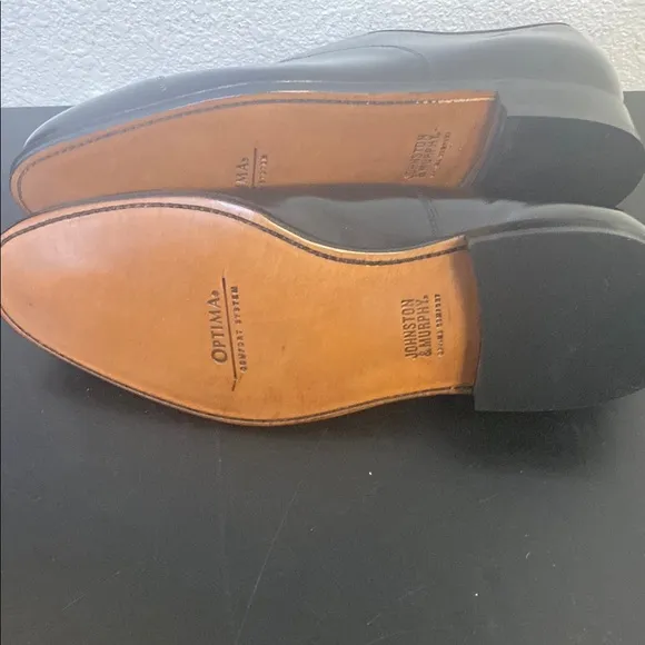 Johnson &amp; Murphy size 11 brand new