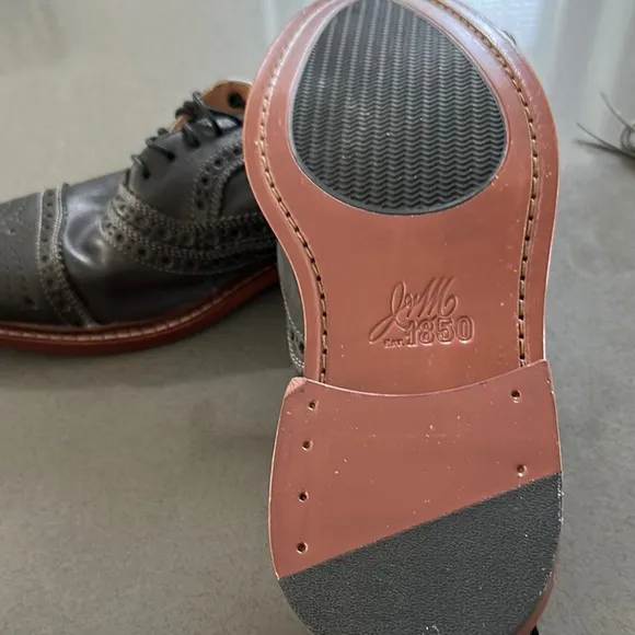 Johnston &amp; Murphy Gray Wingtip Oxfords with Brogue Detailing