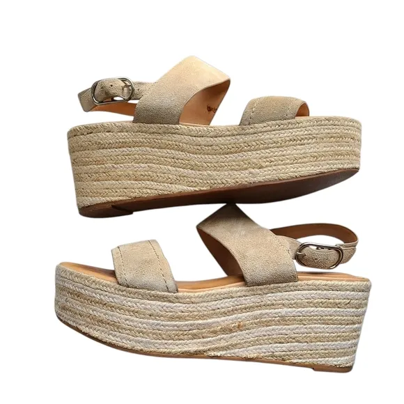 Joie Galicia Wedge Sandals in Sand Size