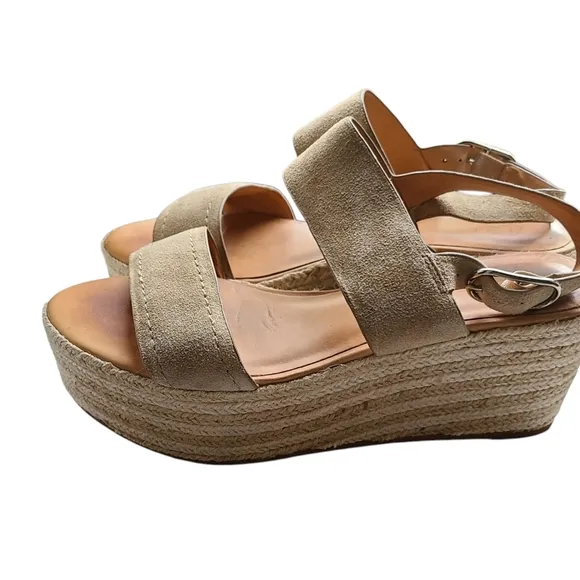 Joie Galicia Wedge Sandals in Sand Size