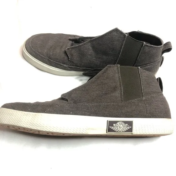 Jordan V.2 Grown brown canvas upper shoes