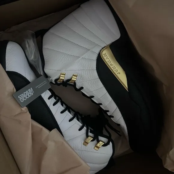 Jordan White and Black Sneakers High-Top Design