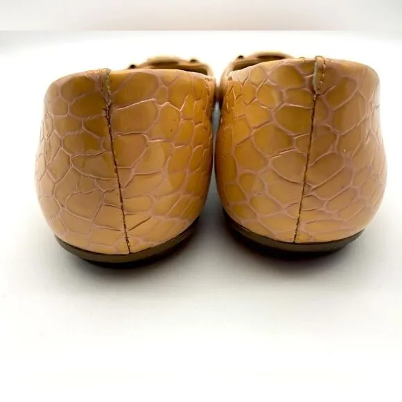Jorge Bischoff Patent Leather Beige Flats Size 7