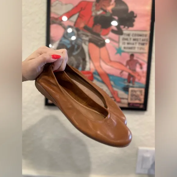 Josef Seibel Brown Leather Flats Women’s 7/7.5 Camel Brown