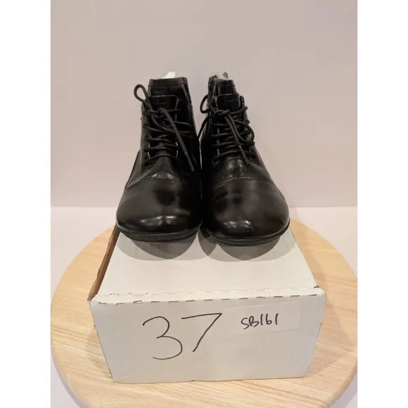 Josef Seibel Naly 9 Leather Lace Up Ankle Chukka Boots Womens 6-6.5 Black New