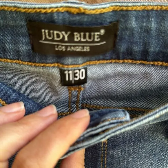 Judy Blue distressed ripped leopard cheetah skinny fit jeans size 11/30