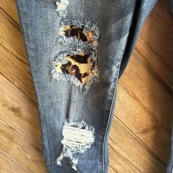 Judy Blue distressed ripped leopard cheetah skinny fit jeans size 11/30