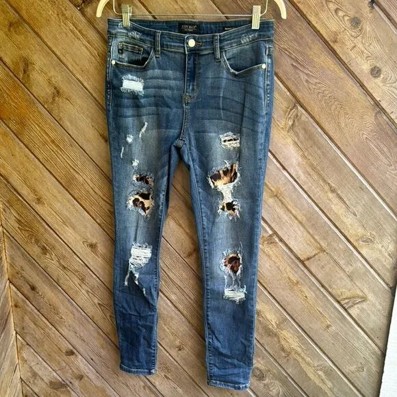 Judy Blue distressed ripped leopard cheetah skinny fit jeans size 11/30