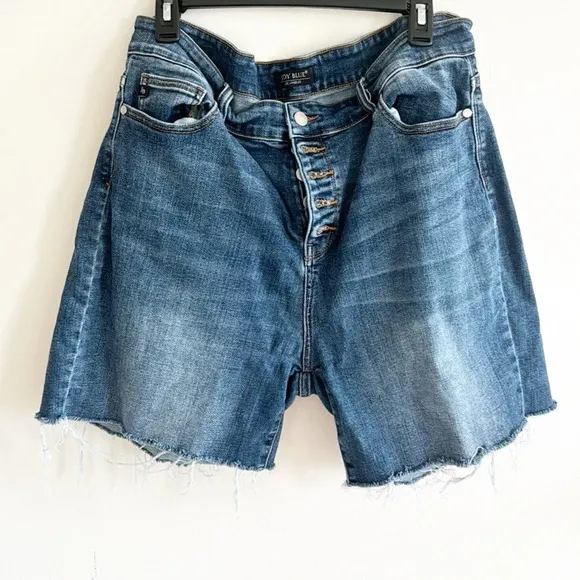 JUDY BLUE HIGH RISE BUTTON FLY frayed hem SHORTS size 3XL