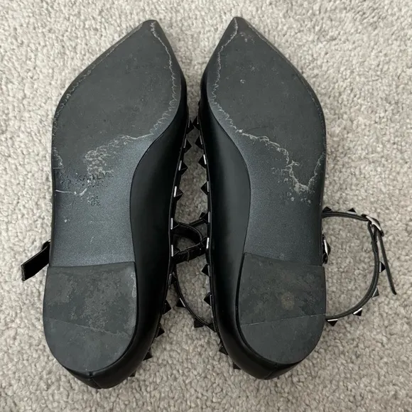 Kaitlyn Pan Black Leather Rock Studded Pointy Flats Size 8.5
