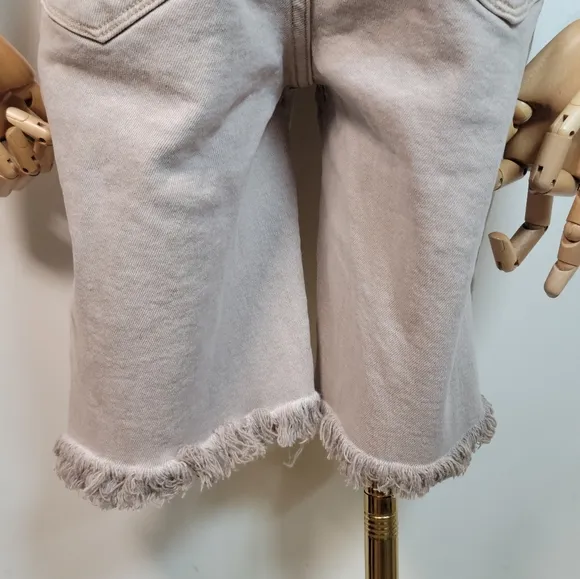 KanCan Nora High Rise Modest Bermuda Shorts Size 5/26