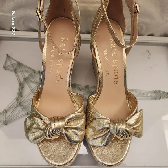 Kate Spade &quot; Tianna&quot; Metallic Gold Leather Wedge espadrille Sandals. NIB. 8.5